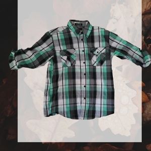 Men's buyton down shirt
